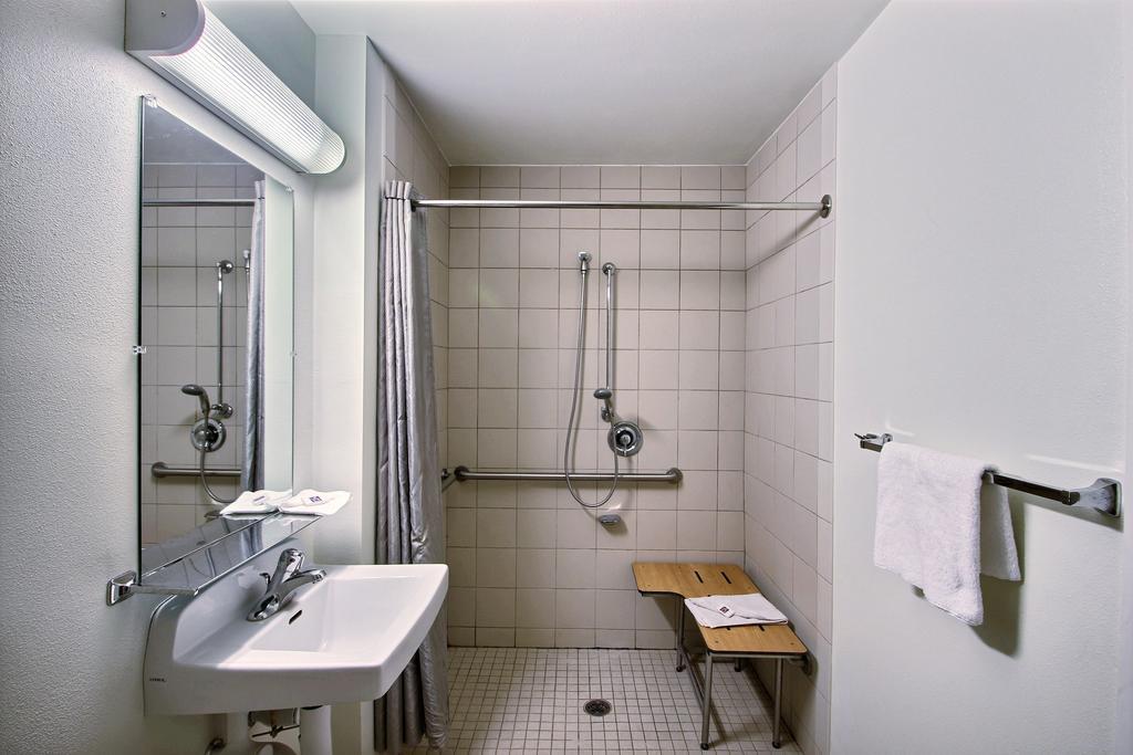 Motel 6 Milwaukee West - Brookfield Quarto foto